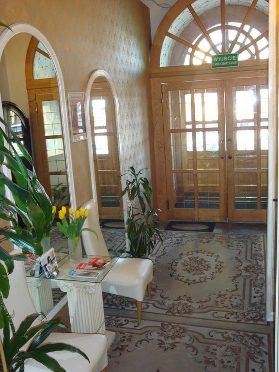 Hotel Bristol Tarnów Eksteriør bilde