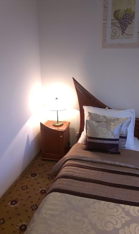 Hotel Bristol Tarnów Rom bilde